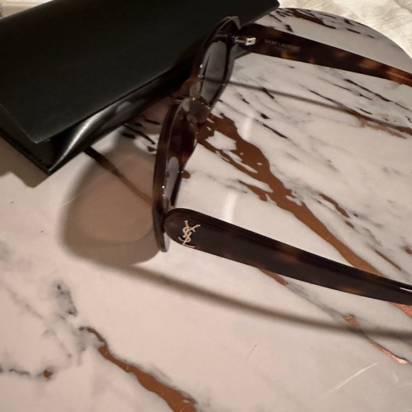 Saint Laurent Monogram Rectangular Sunglasses - Picture 4 of 5